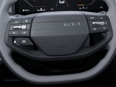 New 2025 Kia K4 EX image 22