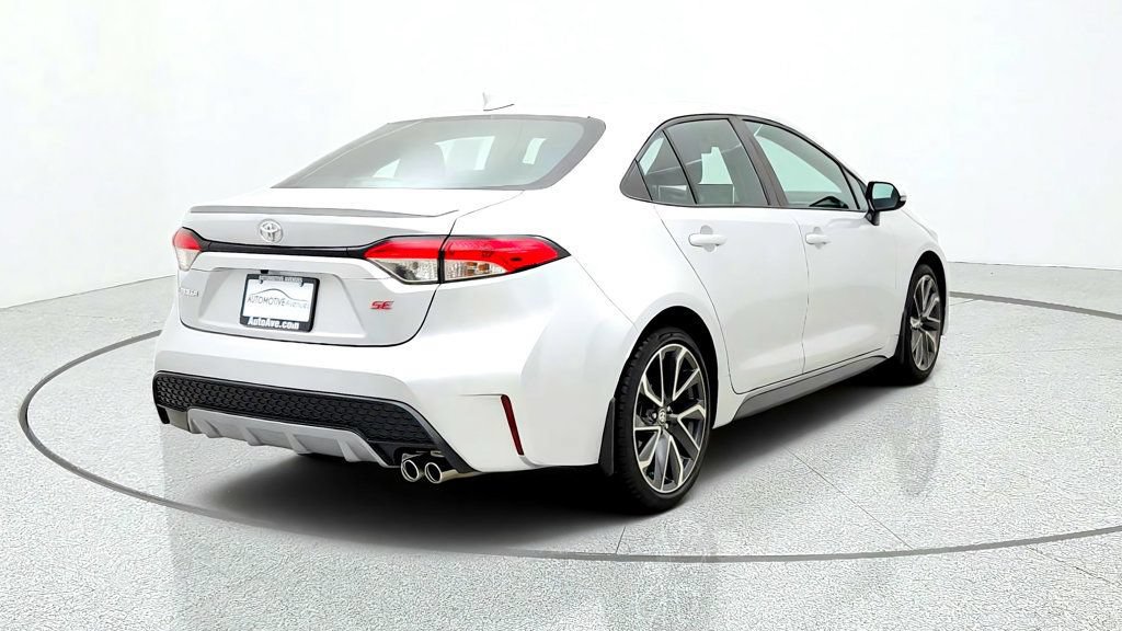 Used 2020 Toyota Corolla SE FWD image 5