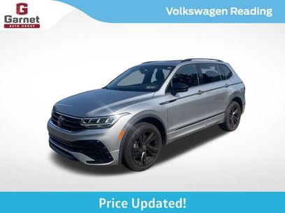 Certified 2024 Volkswagen Tiguan SE R-Line
