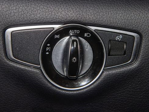 Used 2018 Mercedes-Benz S 450 4MATIC Sedan w/ Premium Package image 27