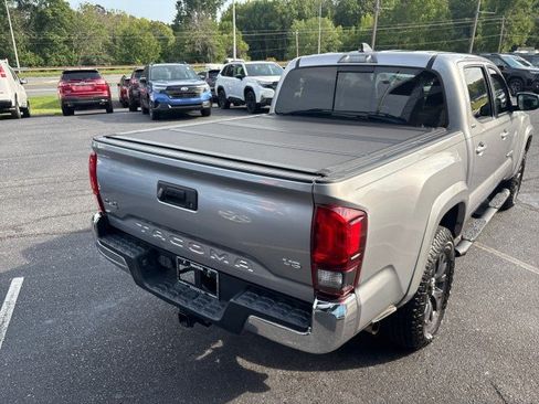 Used 2020 Toyota Tacoma SR5 AWD/4WD image 48