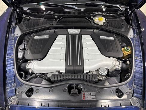 Used 2015 Bentley Flying Spur W12 image 19