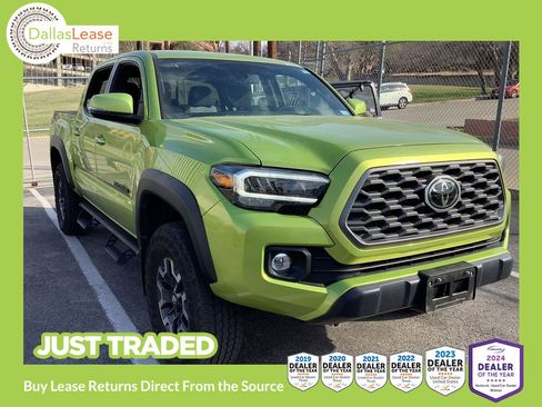 Used 2023 Toyota Tacoma TRD Off-Road image 1