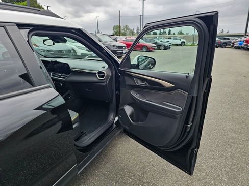 New 2025 Chevrolet TrailBlazer ACTIV w/ Convenience Package FWD image 30
