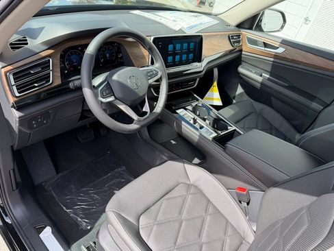 New 2026 Volkswagen Atlas SE AWD/4WD image 2