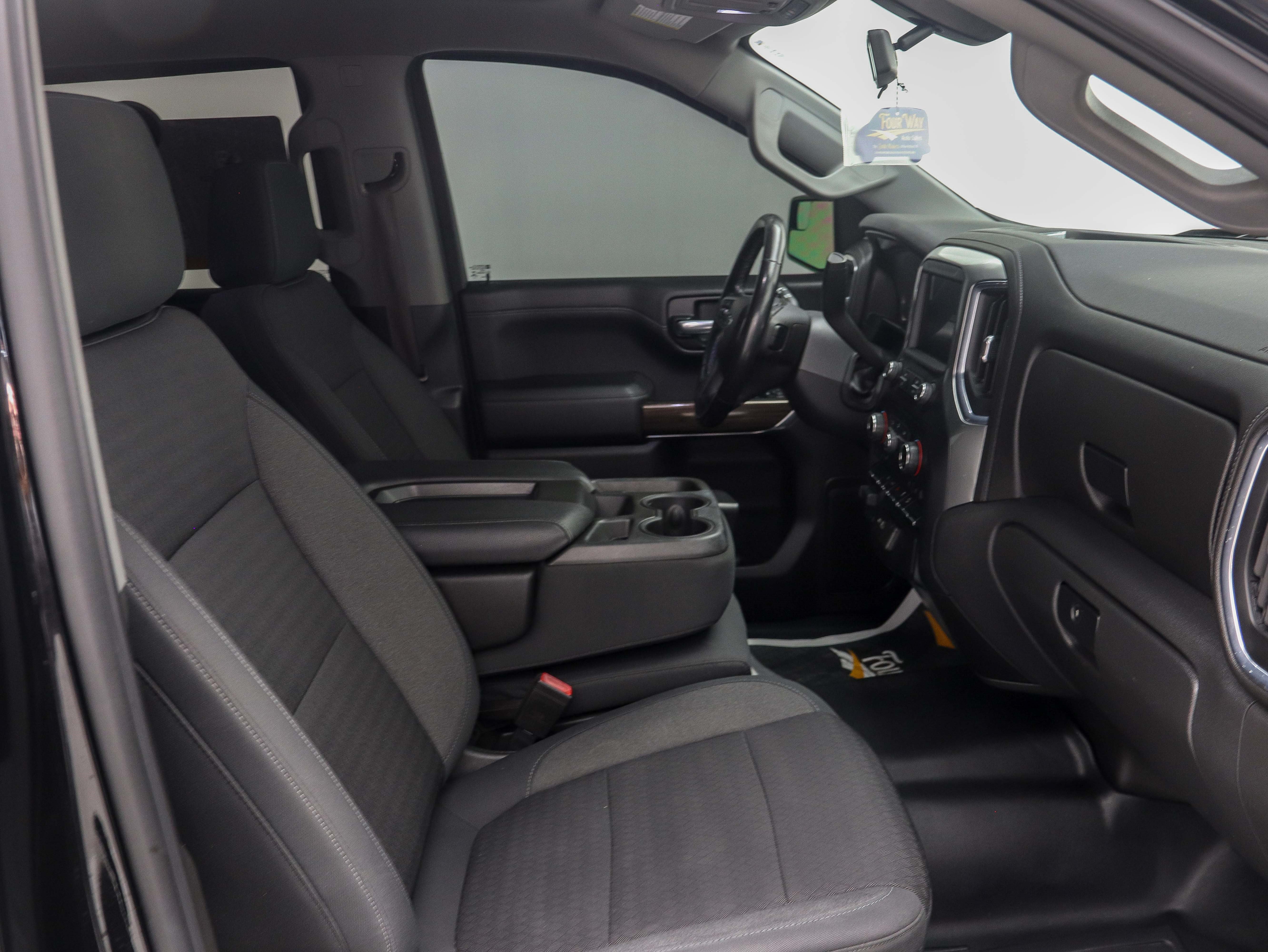 Used 2021 Chevrolet Silverado 1500 RST AWD/4WD image 16