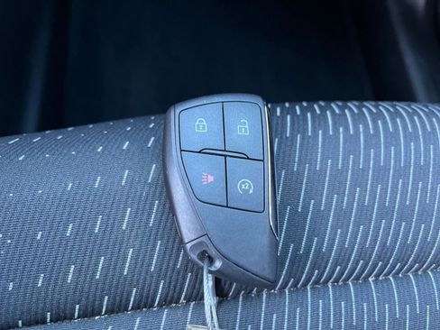 Used 2025 Chevrolet Equinox LT image 22