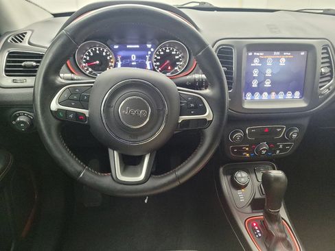 Used 2019 Jeep Compass Trailhawk AWD/4WD image 22