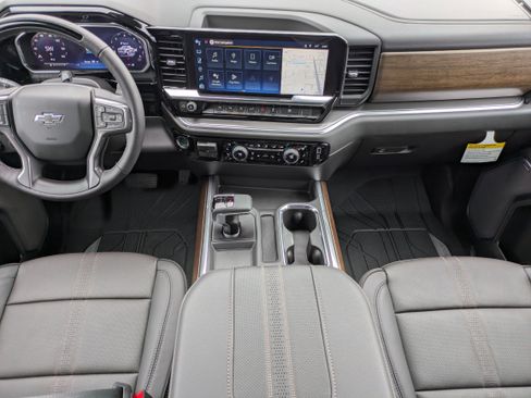 New 2026 Chevrolet Silverado 1500 High Country w/ Midnight Edition image 9