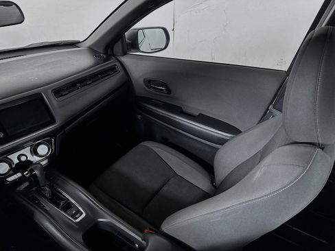 Used 2019 Honda HR-V Sport image 21