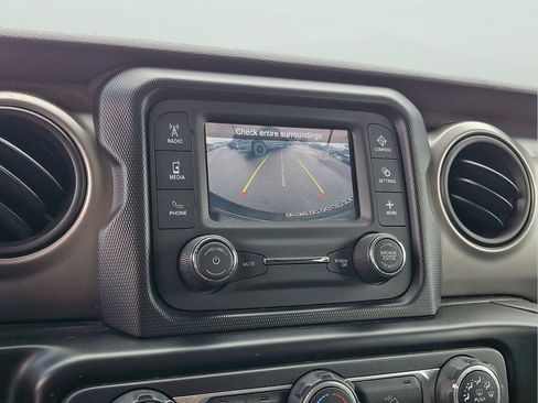 Used 2020 Jeep Wrangler Sport AWD/4WD image 15