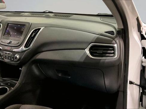 Used 2023 Chevrolet Equinox LT AWD/4WD image 17
