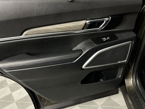 Used 2022 Kia Telluride EX w/ Towing Package image 32