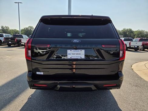 New 2026 Ford Expedition Max Platinum w/ Stealth Appearance Package AWD/4WD image 11