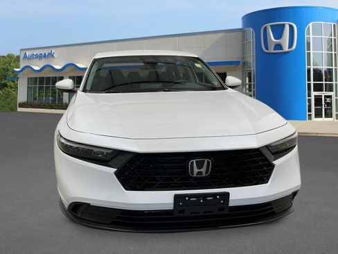 New 2025 Honda Accord LX image 9