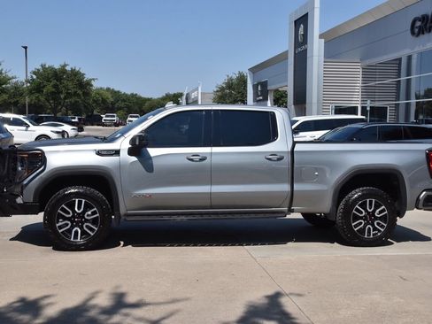 Used 2025 GMC Sierra 1500 AT4 w/ AT4 Premium Package AWD/4WD image 12