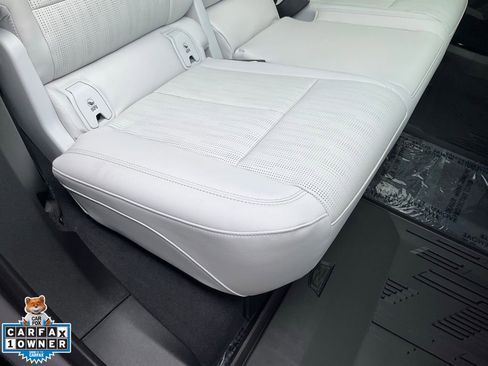 Used 2024 Cadillac Lyriq Sport AWD/4WD image 52