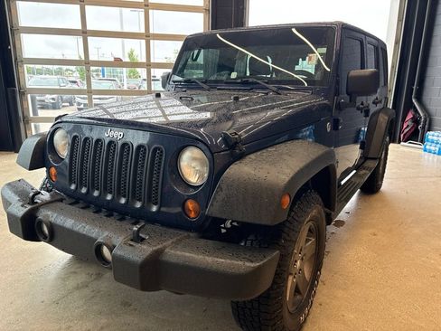 Used 2013 Jeep Wrangler Unlimited Sport AWD/4WD image 6