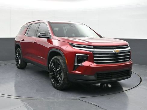 New 2026 Chevrolet Traverse LT w/ LPO, Floor Liner Package FWD image 15