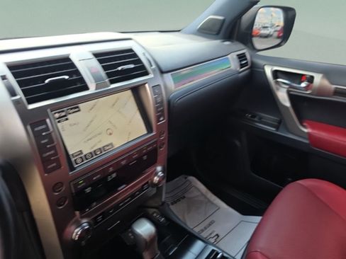 Used 2021 Lexus GX 460 Premium w/ Premium Package AWD/4WD image 22
