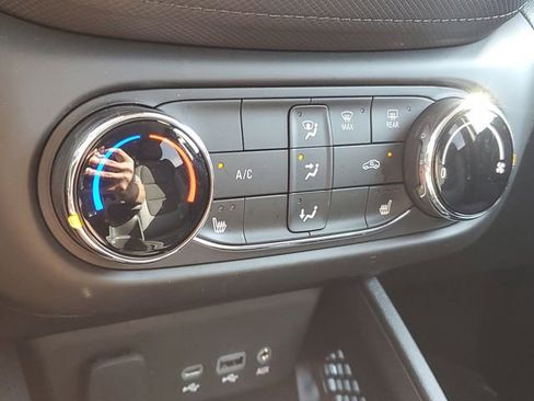 Certified 2023 Chevrolet TrailBlazer LT FWD image 25