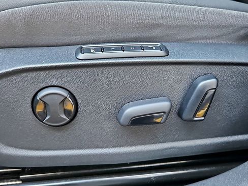 Certified 2023 Volkswagen ID.4 Pro S AWD/4WD image 28