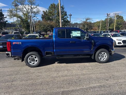 New 2026 Ford F350 XLT w/ FX4 Off-Road Package AWD/4WD image 4