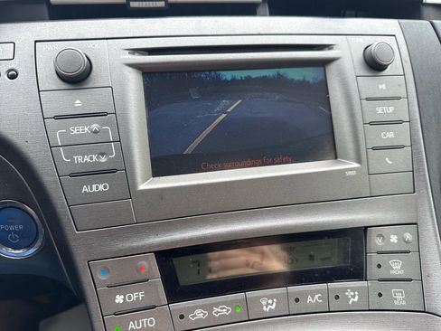 Used 2015 Toyota Prius Two image 14