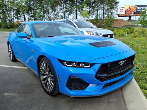 Used 2024 Ford Mustang GT Premium RWD image 1