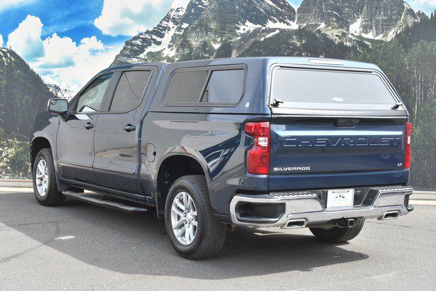 Used 2021 Chevrolet Silverado 1500 LT w/ Z71 Off-Road Package AWD/4WD image 9