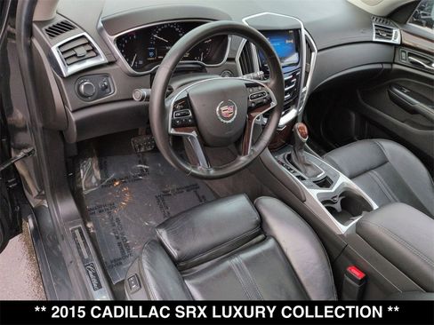 Used 2015 Cadillac SRX Luxury image 12