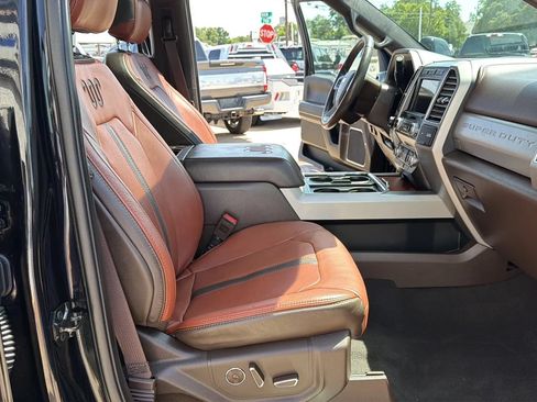 Used 2019 Ford F250 King Ranch w/ King Ranch Ultimate Package AWD/4WD image 17