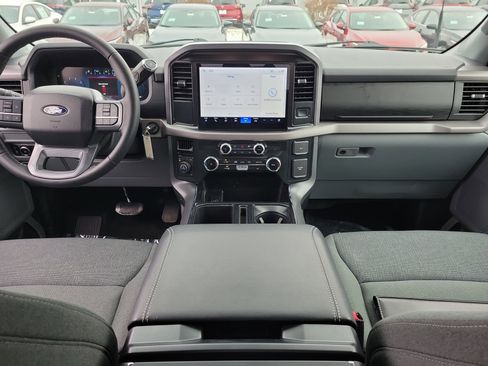 Used 2025 Ford F150 XLT w/ Equipment Group 301A Standard image 9