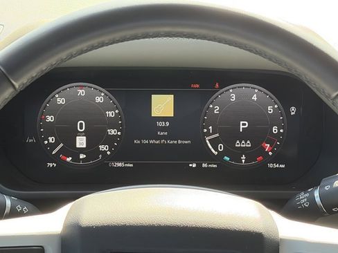 Used 2024 Land Rover Defender 90 S image 14