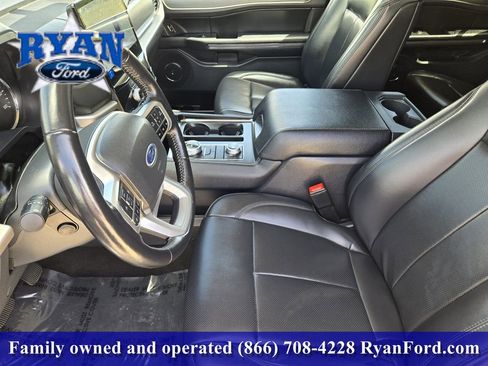 Certified 2024 Ford Expedition XLT AWD/4WD image 9