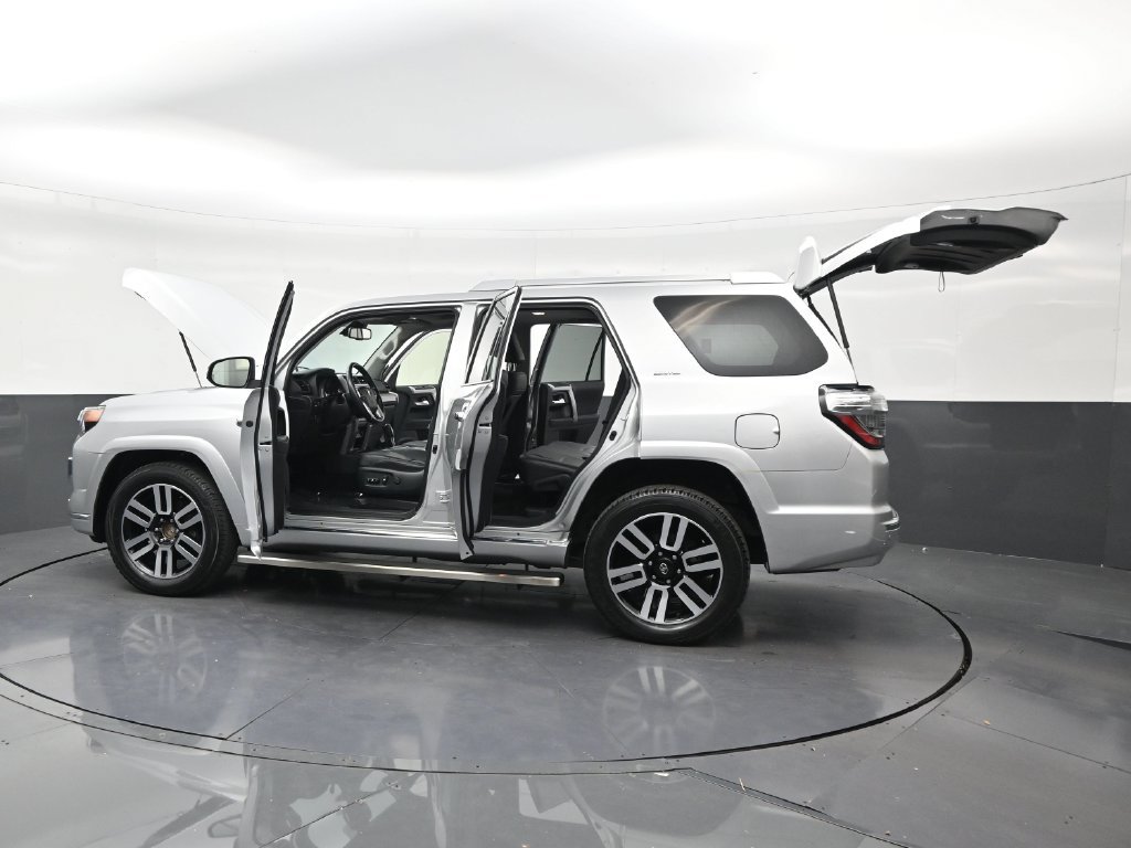 Used 2023 Toyota 4Runner Limited RWD image 30