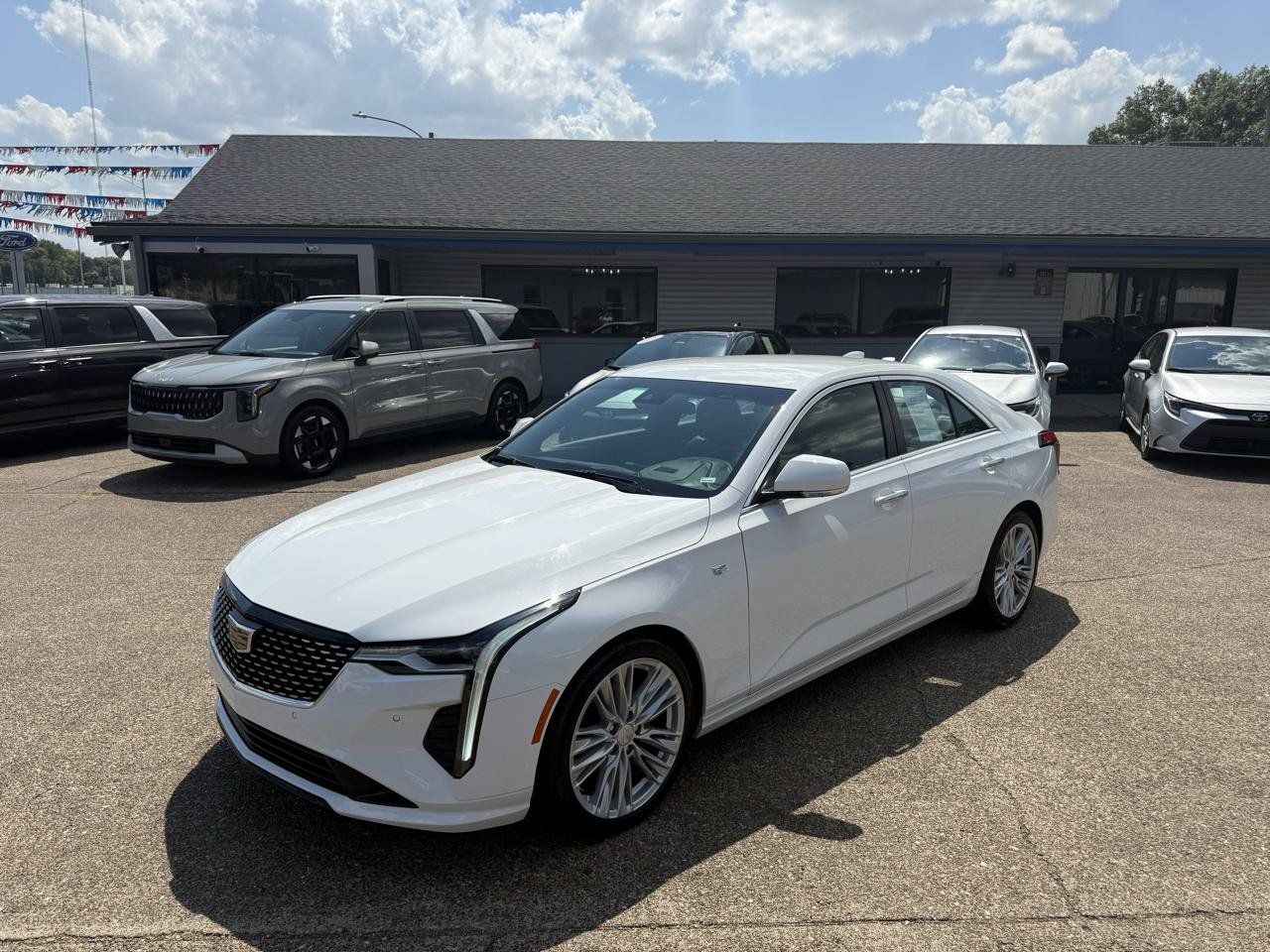 Used 2026 Cadillac CT4 Premium Luxury RWD image 3