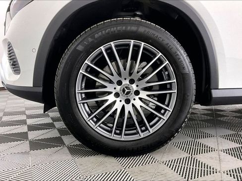 Used 2026 Mercedes-Benz GLC 300 4MATIC image 8