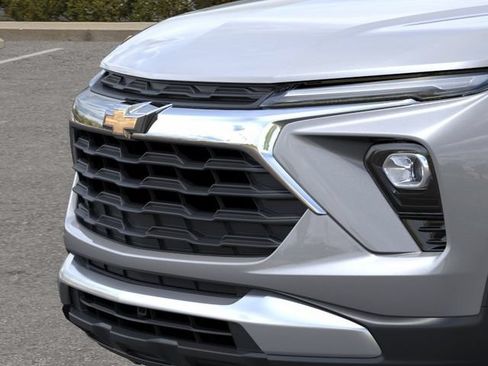 New 2026 Chevrolet TrailBlazer LT w/ Midnight Edition FWD image 13