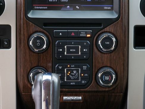 Used 2013 Ford F150 Lariat w/ Mid Equipment Group AWD/4WD image 8