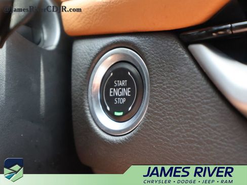 Used 2024 Cadillac XT4 Sport FWD image 32