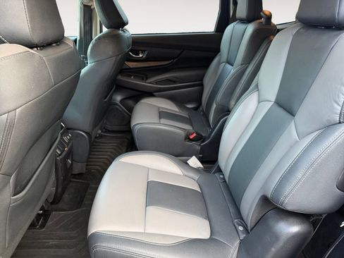 Used 2022 Subaru Ascent Onyx Edition image 25