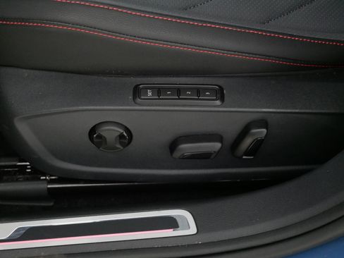 Used 2025 Volkswagen Jetta GLI Autobahn image 20