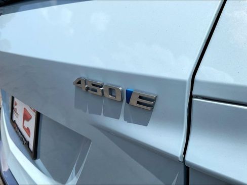 Used 2024 Cadillac Lyriq Tech RWD image 24