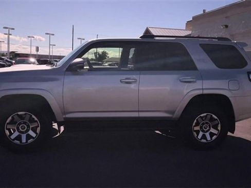 Used 2024 Toyota 4Runner TRD Off-Road Premium image 6