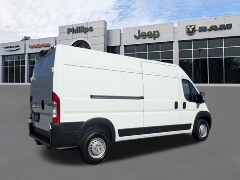 New 2026 RAM ProMaster 2500 w/ Convenience Group image 3