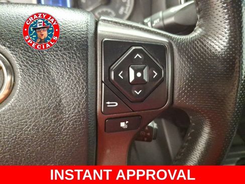Used 2017 Toyota Tacoma TRD Sport w/ Tow Package AWD/4WD image 20