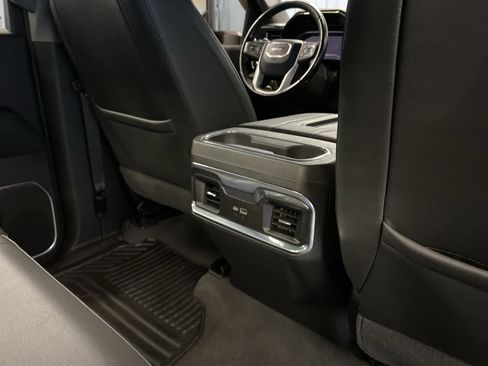 Used 2022 GMC Sierra 1500 Elevation image 37