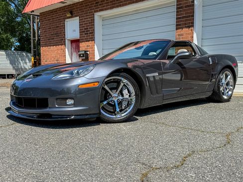 Used 2013 Chevrolet Corvette Grand Sport w/ 2LT Preferred Equipment Group RWD image 6