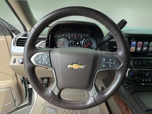 Used 2019 Chevrolet Tahoe Premier AWD/4WD image 12